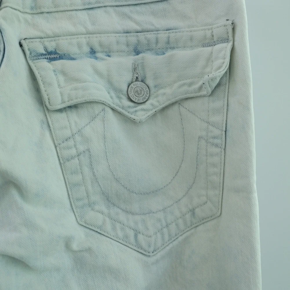 True Religion Geno Jeans Men's 30 x 32 Worn Sunfaded Relaxed Slim Fit Distressed